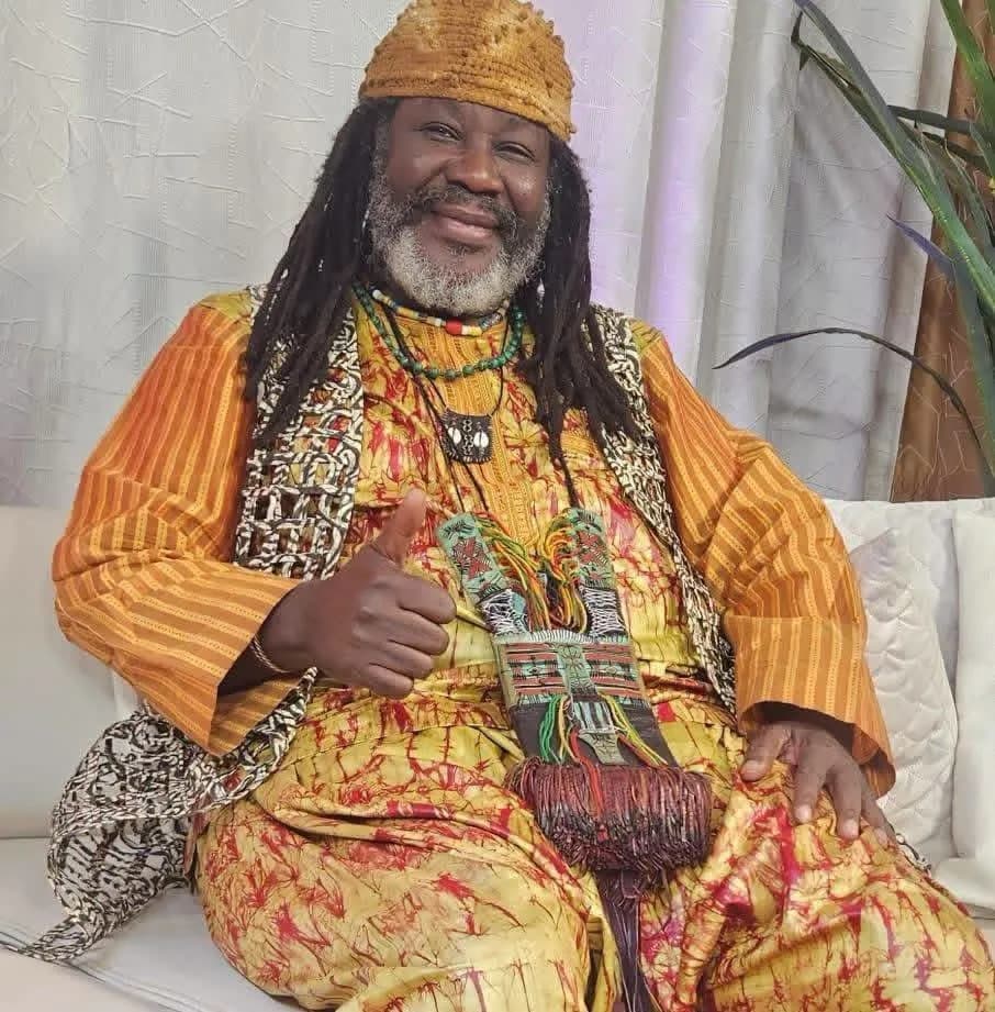 Portrait de Hadj Ismael Bohlaly, souriant